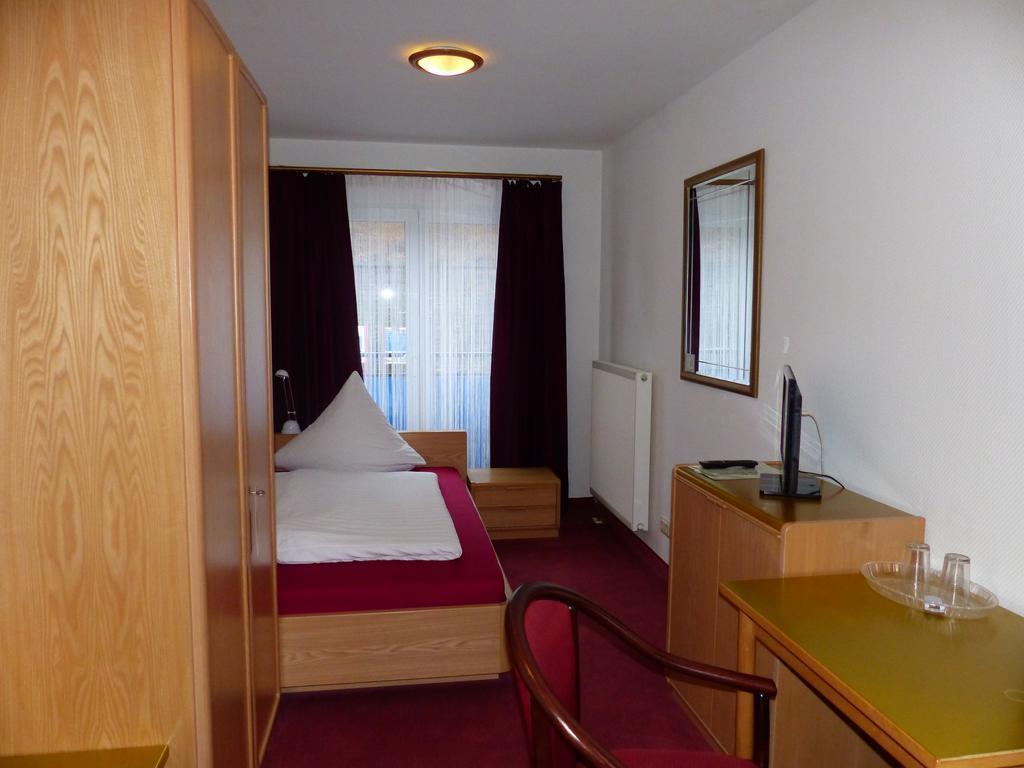Hotel Aggertal Gummersbach Exterior foto